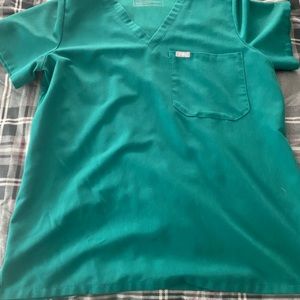 Figs Hunter Green scrub set